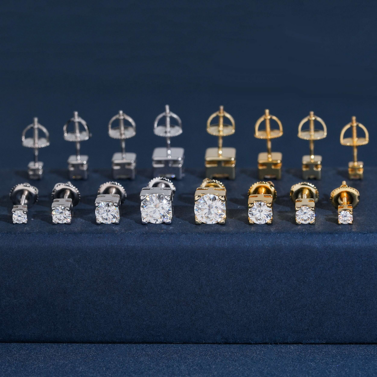 Pendientes de botón con diamante cultivado y garras redondas – Oro de 14k