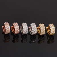 Pendientes de aro Huggie pavé de oro de 14k con diamantes cultivados