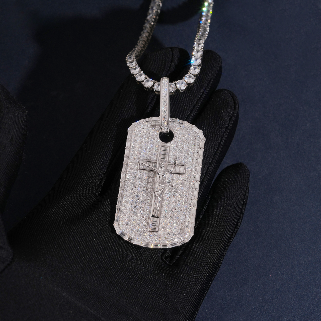 Colgante de chapa militar de Jesús con diamante de laboratorio – Oro de 14k