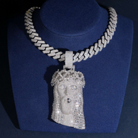 Colgante de Jesús Corona de Espinas con Diamantes Creados en Laboratorio – Oro de 14k