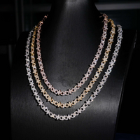 Collar Pavé de Eslabones Infinitos con Estrella – Oro de 14k