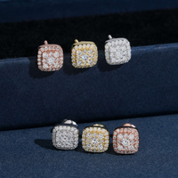 Pendientes de botón cuadrados con diamantes de laboratorio en oro de 14k