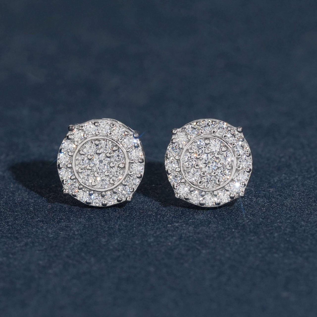 Pendientes de botón redondos de diamante cultivado en laboratorio – Oro de 14k