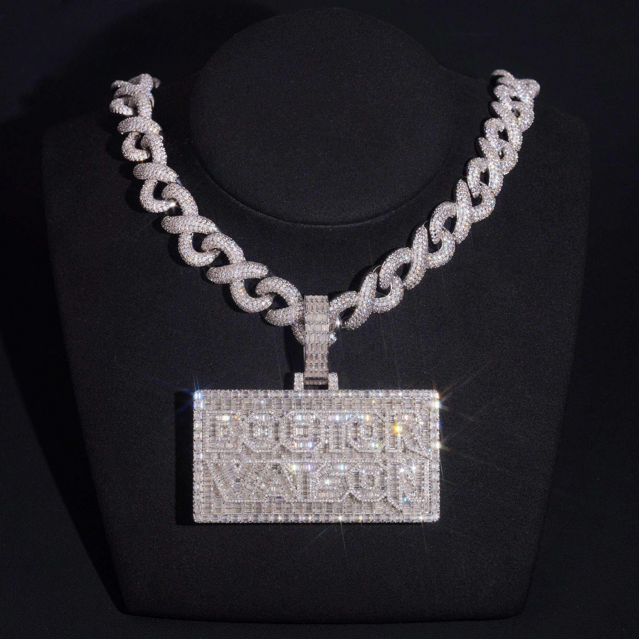 Colgante personalizado de 3 pulgadas y diamante de laboratorio – Oro de 14k