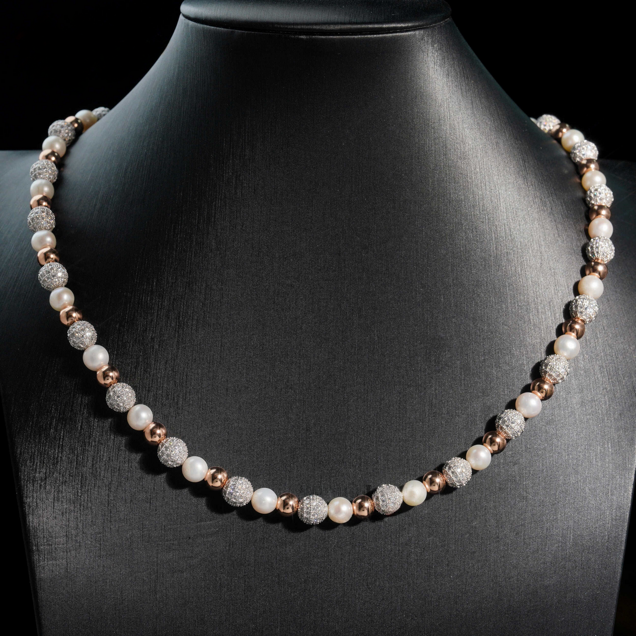 Collar de perlas y bolas pavé – Oro de 14k con diamantes de laboratorio