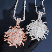 Colgante Medusa de Diamante de Laboratorio – Oro de 14k