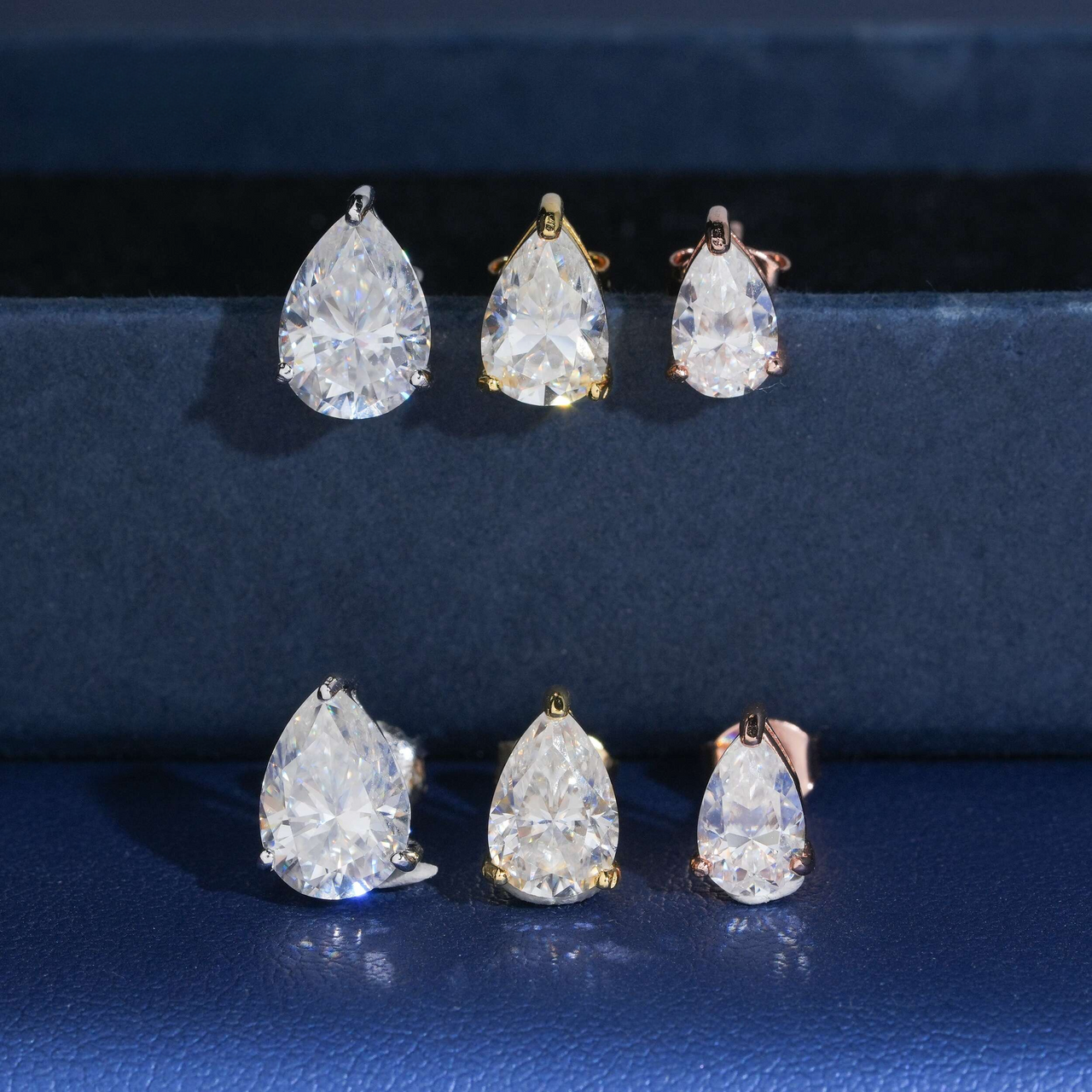 Pendientes de botón en oro de 14k con diamantes de laboratorio talla pera