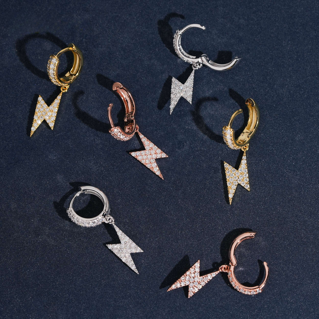 Pendientes colgantes de rayo con diamante de laboratorio – Oro de 14k