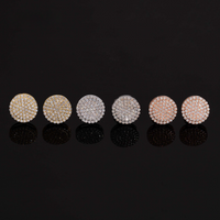 Pendientes de botón con forma de círculo y doble halo con pavé de diamante cultivado – Oro de 14k