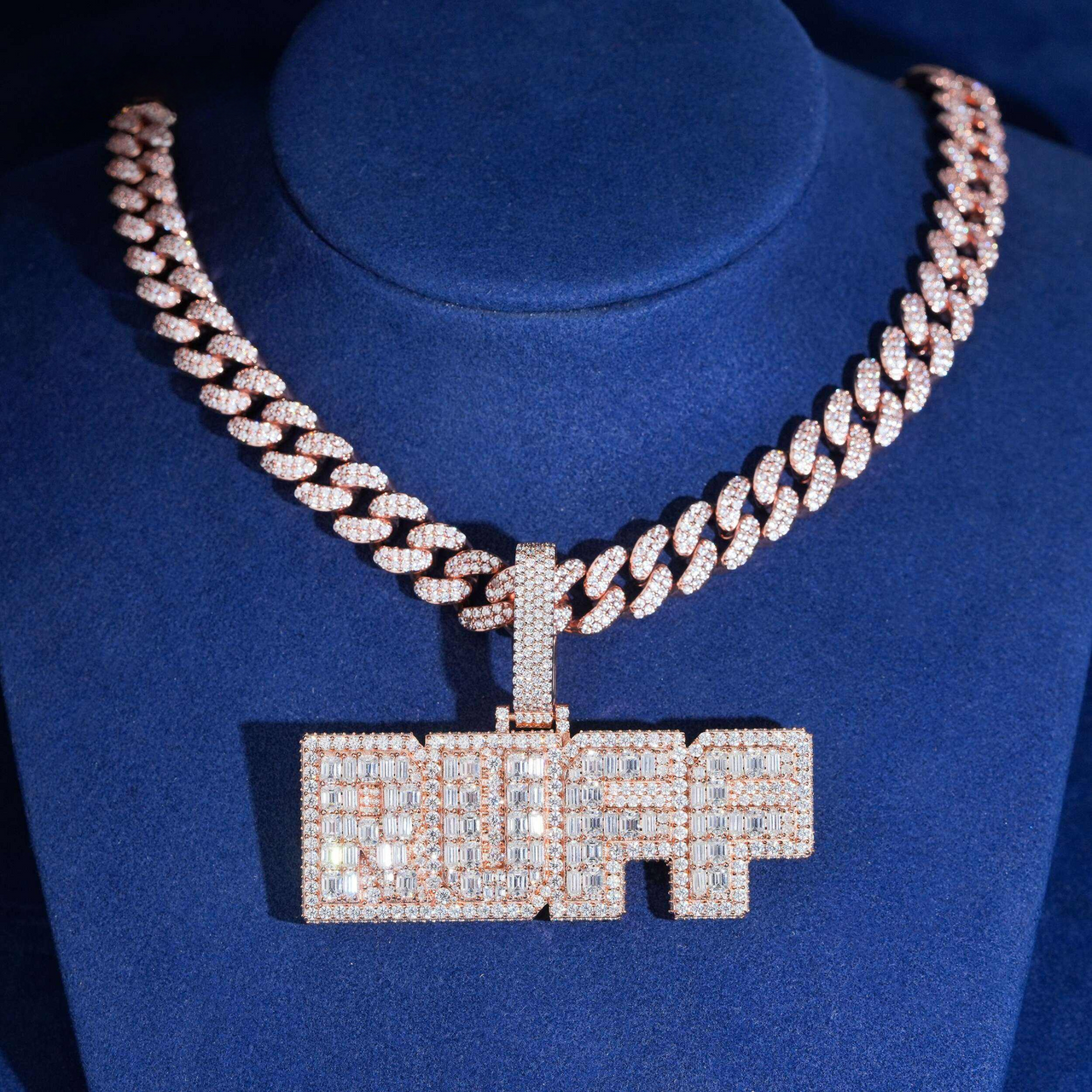 Colgante personalizado con diamante cultivado en laboratorio – Oro de 14k