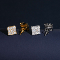 Pendientes de botón cuadrados con pavé de racimo de diamantes de laboratorio – Oro de 14k