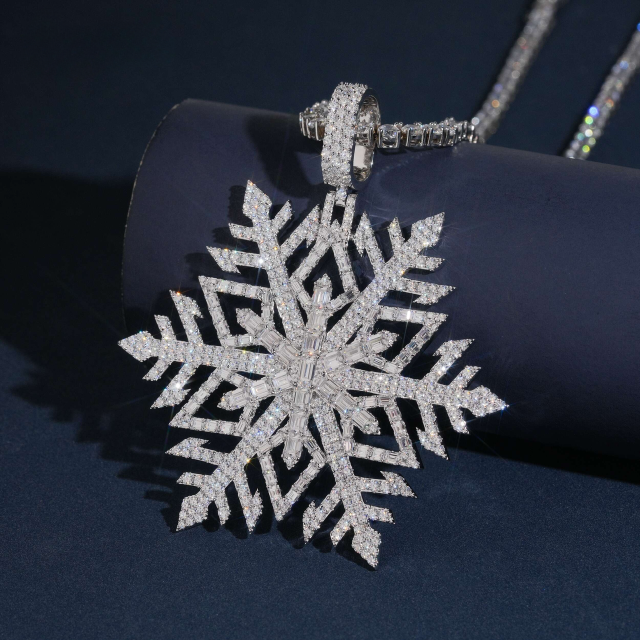 Colgante Baguette Copo de Nieve Diamante de Laboratorio – Oro de 14k
