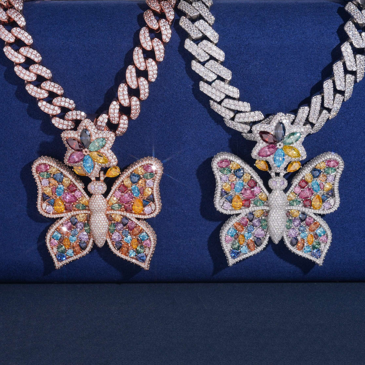 Colgante Mariposa Multicolor Diamante de Laboratorio – Oro de 14k