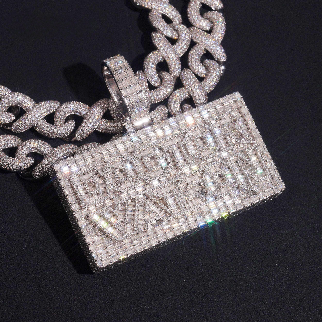 Colgante personalizado de 3 pulgadas y diamante de laboratorio – Oro de 14k