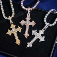 Dije de cruz con baguettes ornamentados de oro de 14k y diamantes de laboratorio sólidos