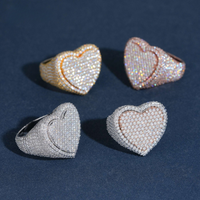 Anillo con Corazón Pavé de Diamantes de Laboratorio – Oro de 14k