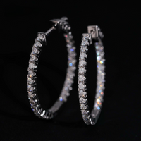 Pendientes de aro tipo Pavé de 2 mm con diamantes de laboratorio – Oro de 14k