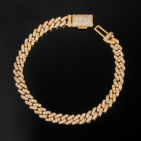 Pulsera con eslabones cubanos engastados a mano de 6 mm con diamantes de laboratorio – Oro de 14k