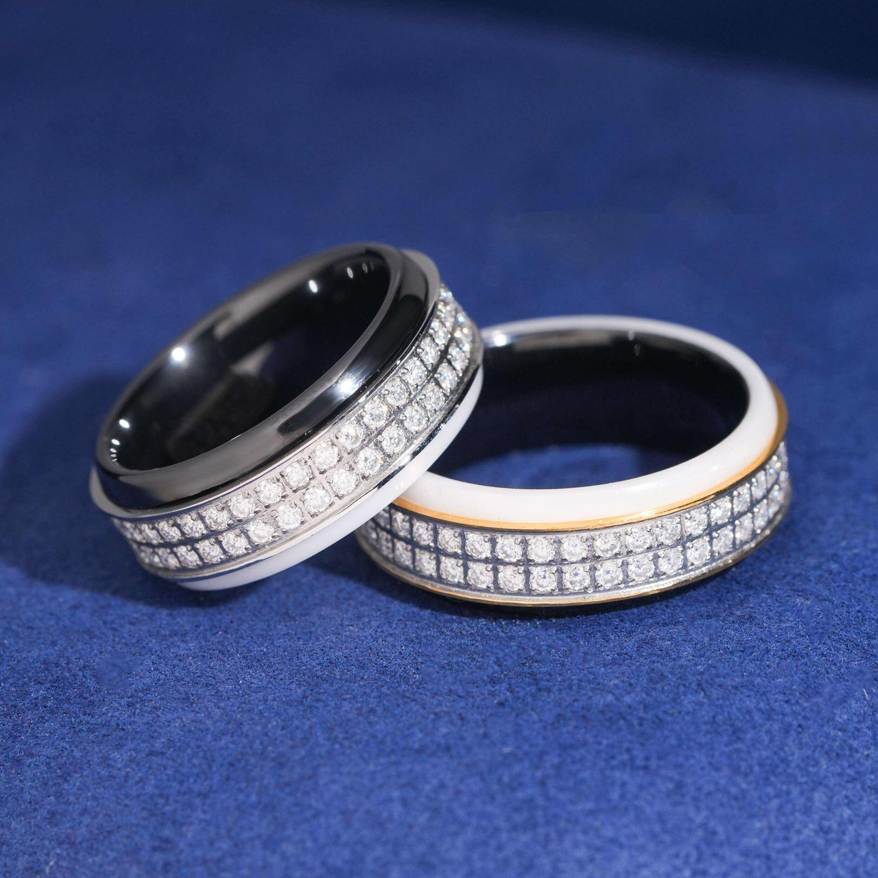 Anillo de laboratorio con doble diamante eterno de cerámica en blanco y negro