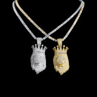 Colgante de cabeza de león coronada con diamante de laboratorio – Oro de 14k
