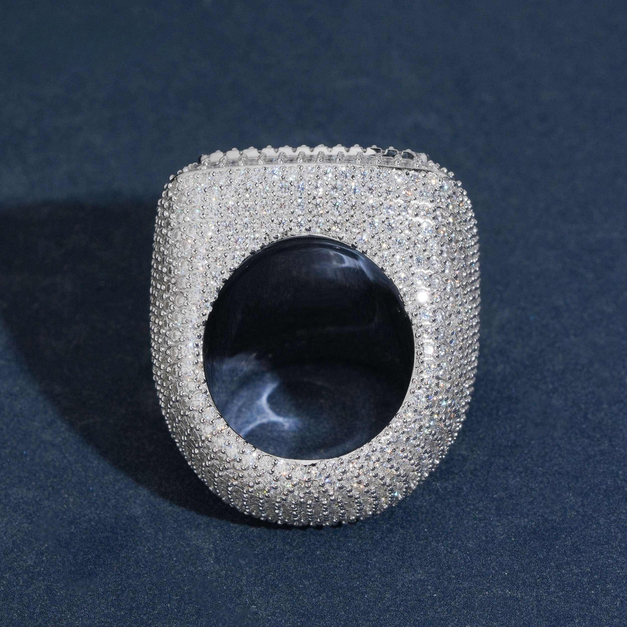 Anillo de diamantes de laboratorio en oro de 14k con grupo de baguettes cuadrados