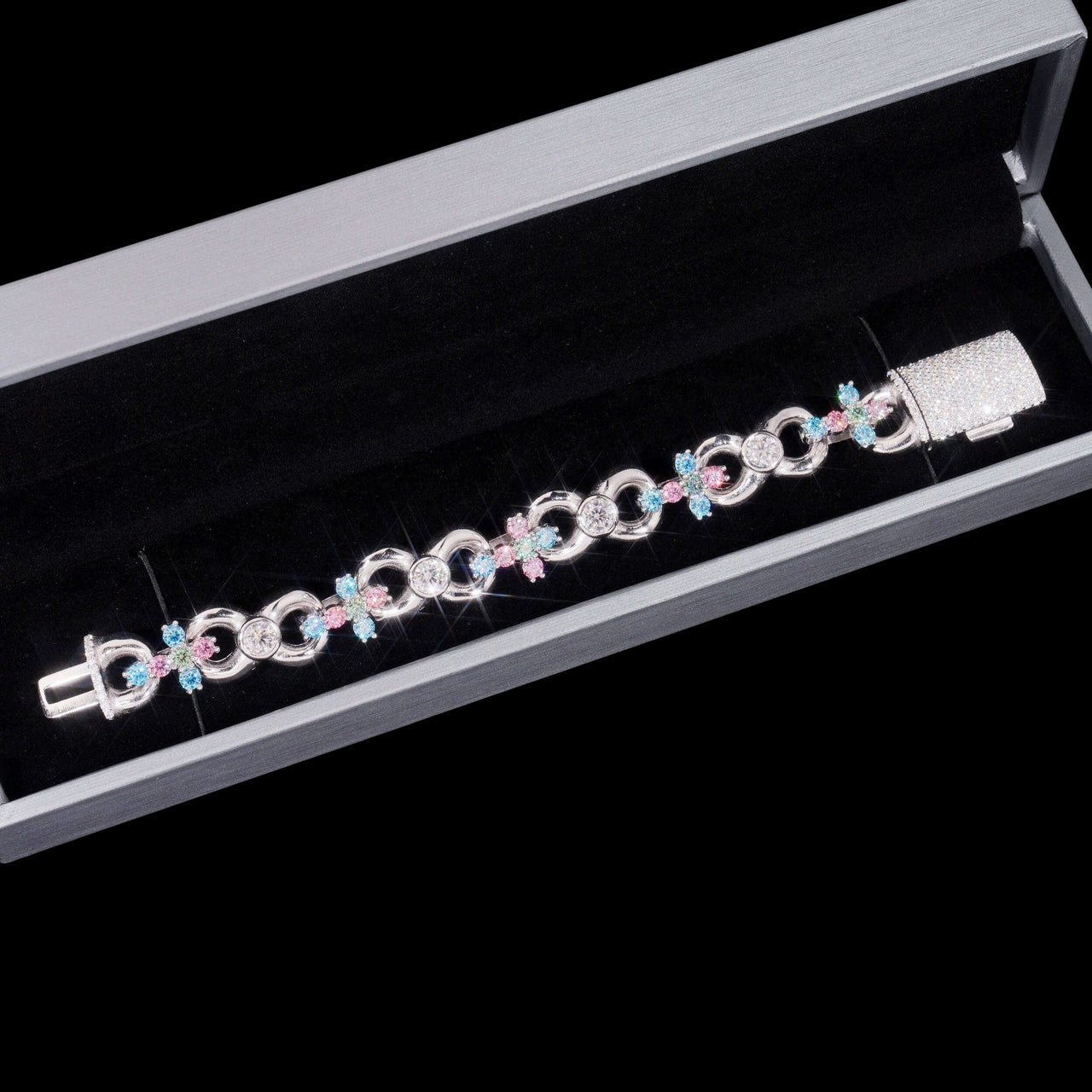 Pulsera de Oro de 14k con Diamantes de Laboratorio en Cruz Infinita Multicolor