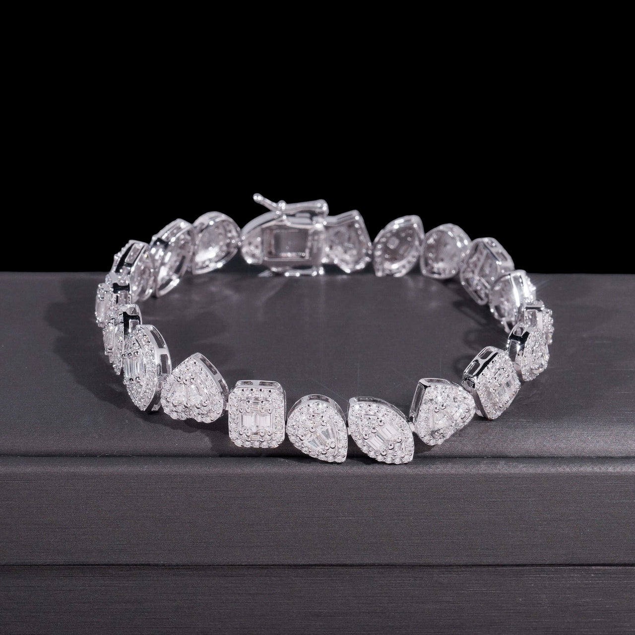 Pulsera de diamantes de laboratorio Tennis de formas múltiples – Oro de 14k
