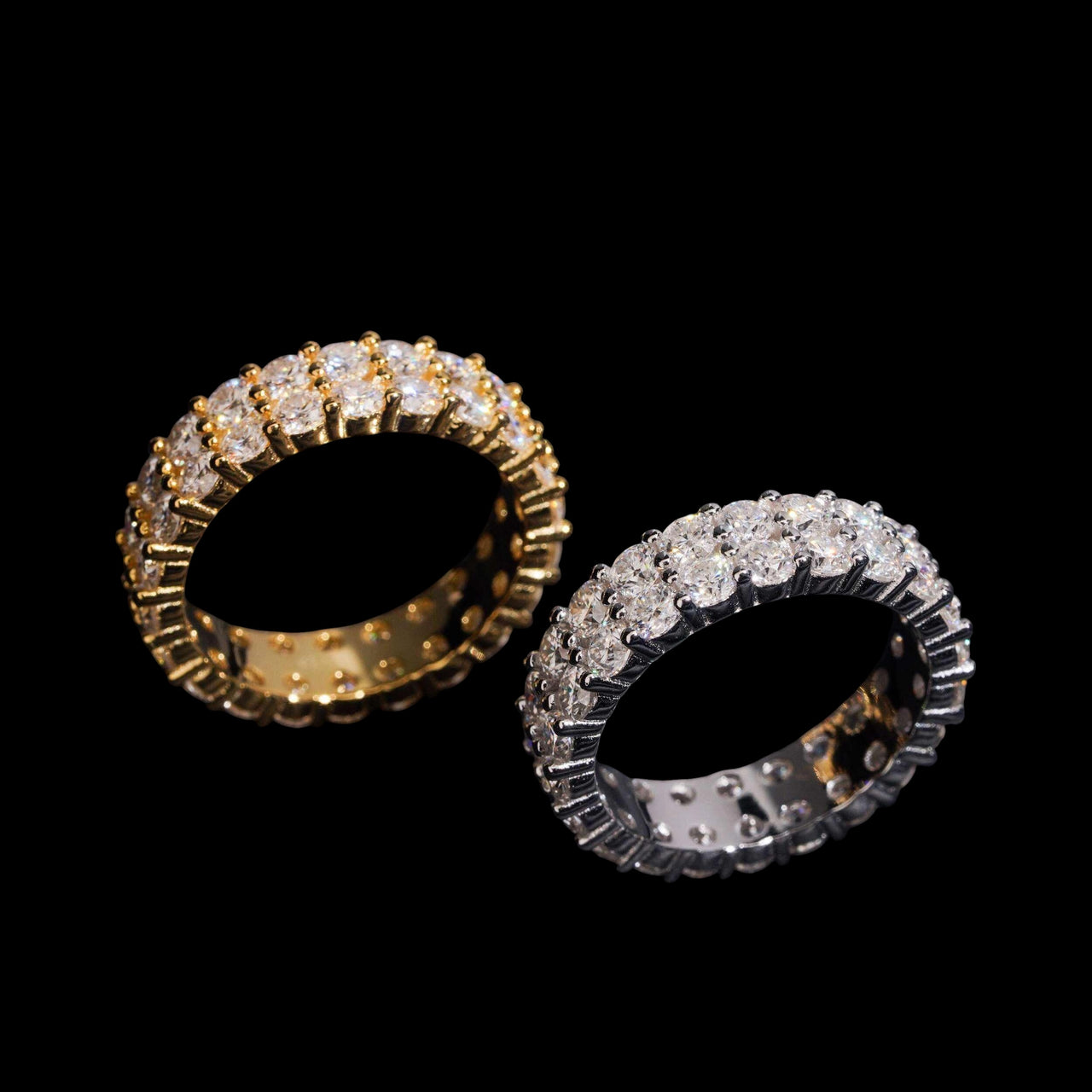 Anillo de eternidad de diamantes cultivados en laboratorio de 2 filas con puntero – Oro de 14k
