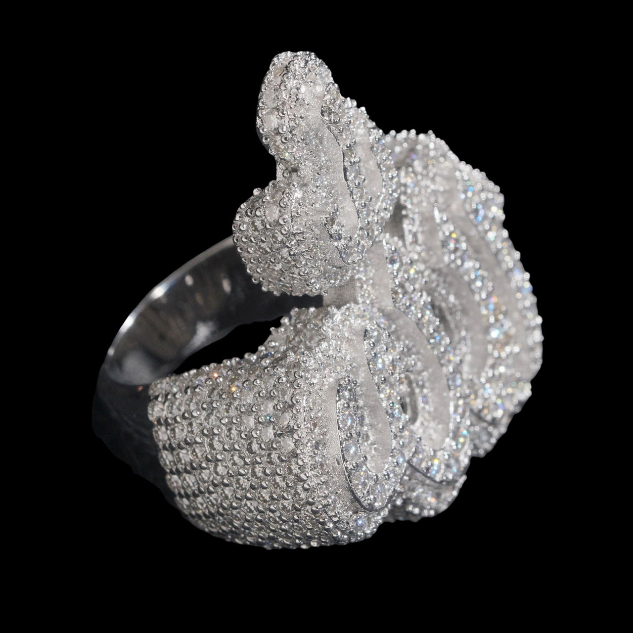 Anillo de Alá con pavé completo de diamantes de laboratorio – Oro de 14k
