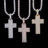 Colgante Cruz de Baguette con Diamantes de Laboratorio – Oro de 14k