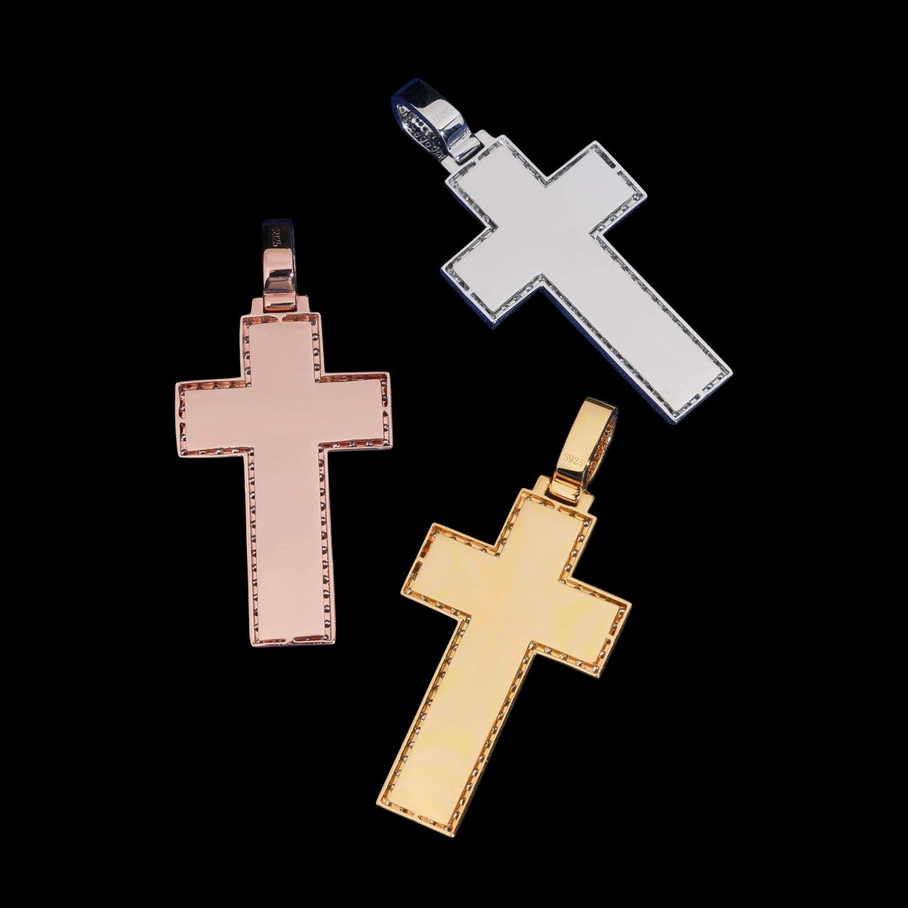 Colgante Cruz de Baguette con Diamantes de Laboratorio – Oro de 14k