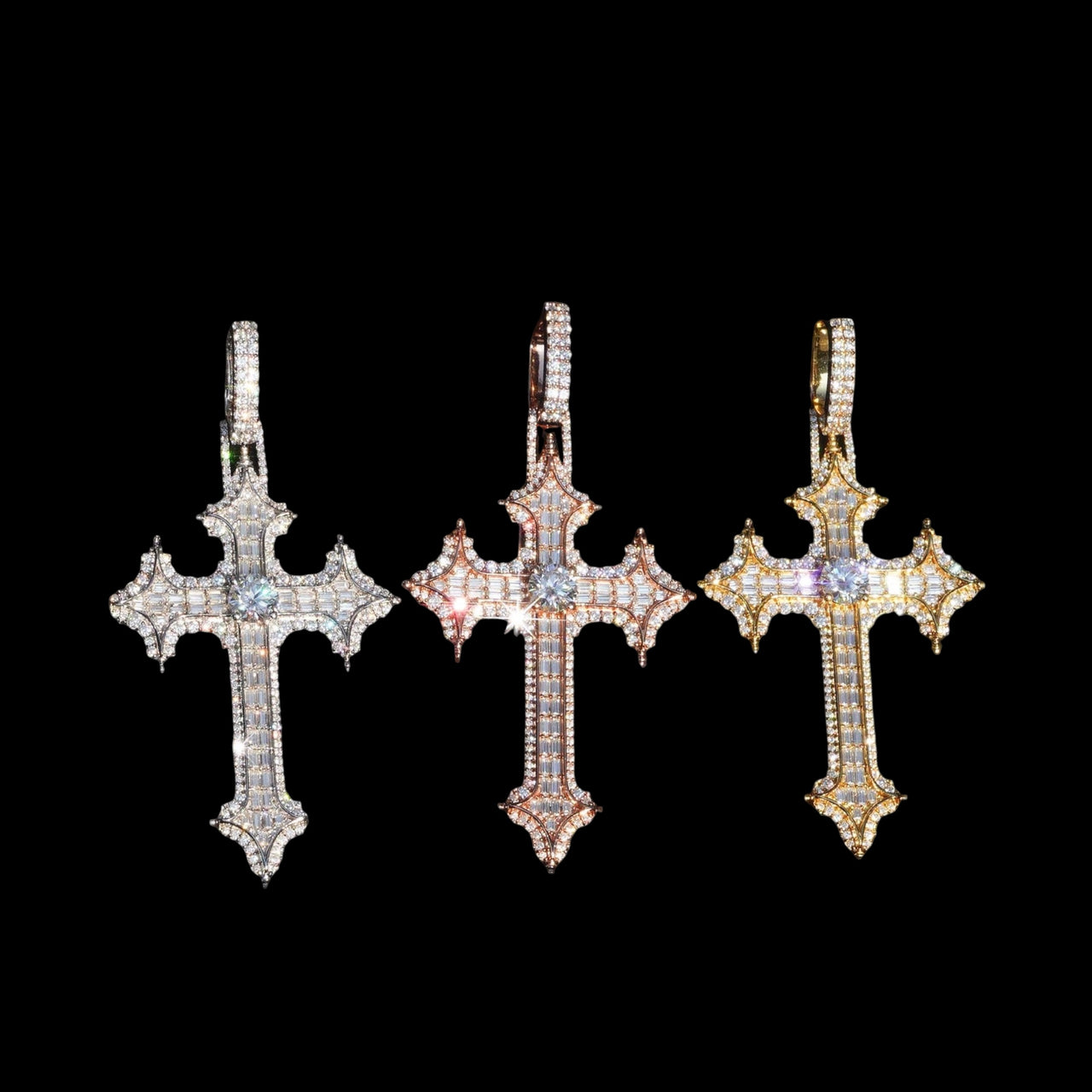 Dije de cruz con baguettes ornamentados de oro de 14k y diamantes de laboratorio sólidos
