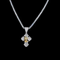 Colgante Cruz Manos Orando con Diamante de Laboratorio – Oro de 14k