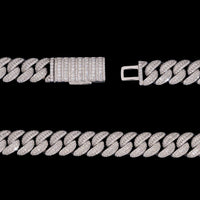 Collar de Eslabones Cubanos Pavé Completo de 13 mm – Oro de 14k
