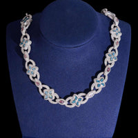 Collar Pavé de Trébol Floral Azul y Rosa – Oro de 14k
