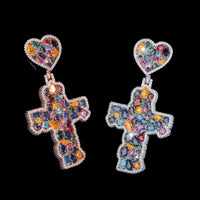 Colgante de cruz sólida multicolor con diamantes de laboratorio – Oro de 14k