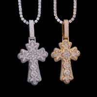 Colgante de cruz con diamantes de laboratorio de talla marquesa y pera, de oro de 14k