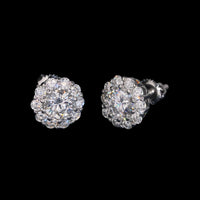 Pendientes de botón redondos de racimo pavé con diamantes creados en laboratorio – oro de 14k