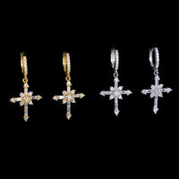 Pendientes de aro colgantes con cruz de flores y diamantes cultivados en laboratorio – Oro de 14k