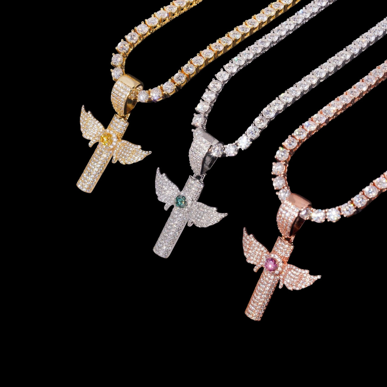 Colgante de cruz Alas de ángel Diamante de laboratorio – Oro de 14k