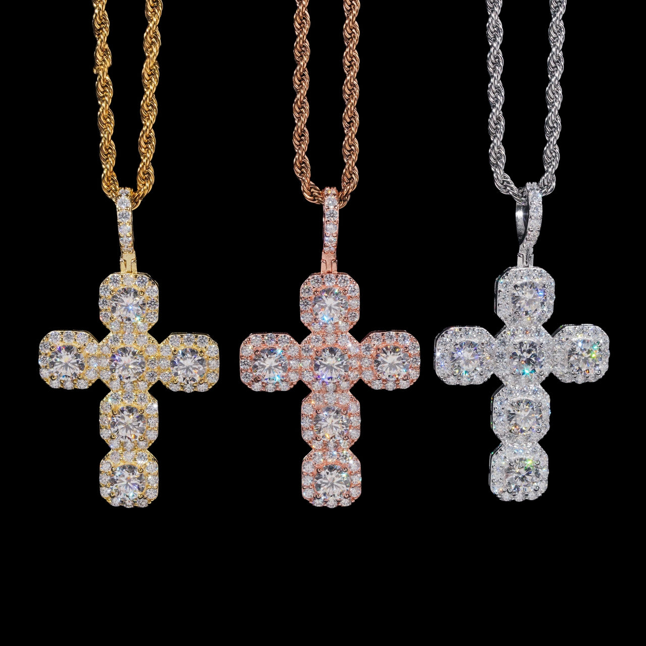 Colgante de Cruz con Diamante de Laboratorio Talla Redonda – Oro de 14k
