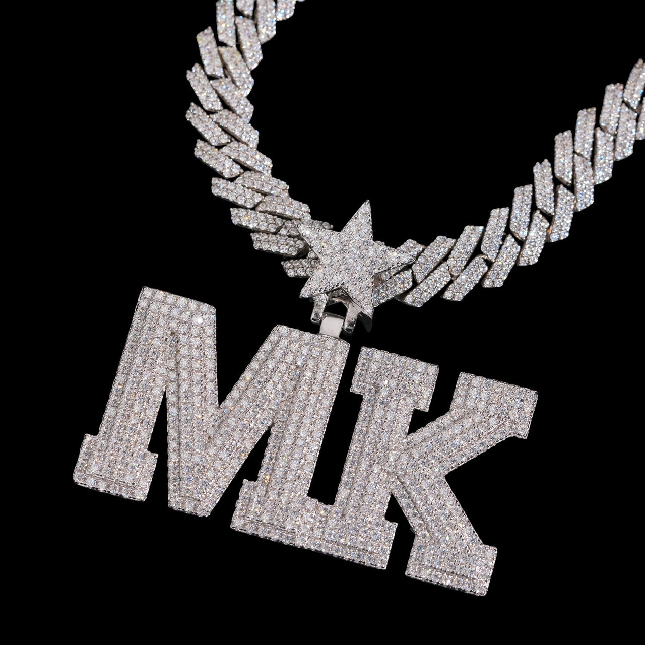 Colgante de letras de estrella personalizadas con diamante cultivado – Oro de 14k