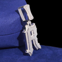 Colgante con letras personalizadas de diamante de laboratorio macizo - Oro de 14k