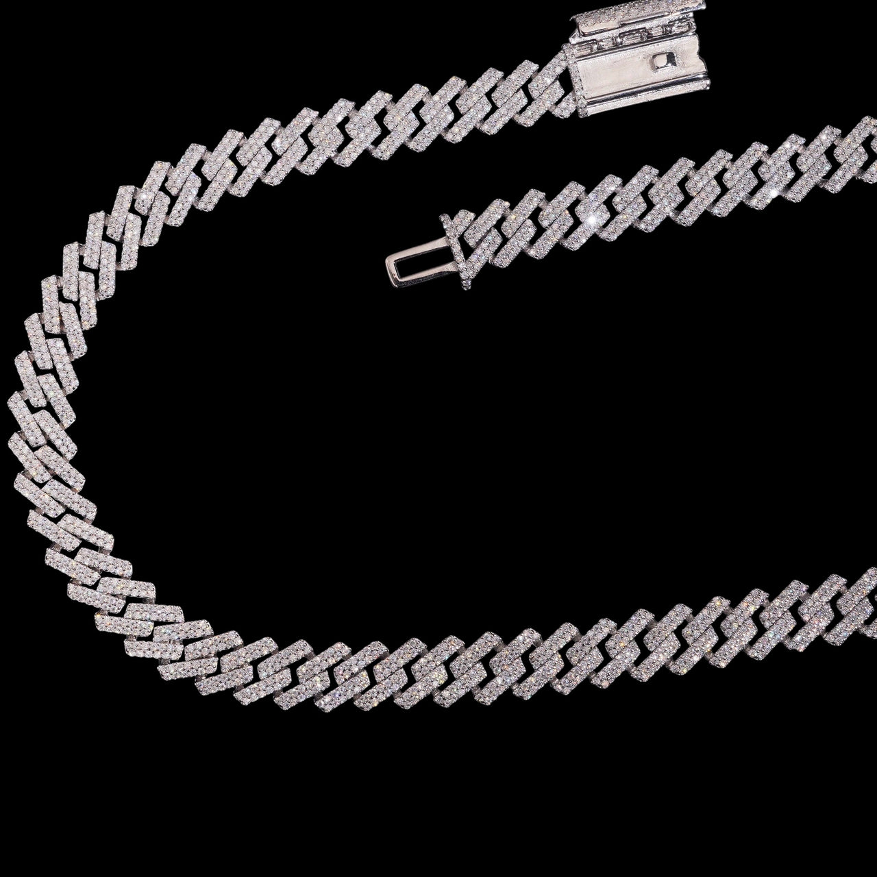 Cadena Cubana con Eslabones Engastados de 10 mm – Moissanita de Oro de 14k