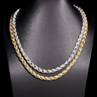Collar de Cuerda Trenzada de 7.5MM con Pavé Completo – Moissanita de Oro de 14k